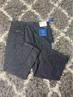 Dockers Dress Pants Mens 38x30 Black Pleated Cuffed Relaxed Fit NWT